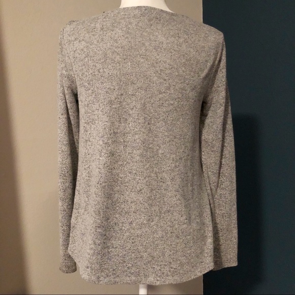IZ Byer marled gray tie front blouse - Picture 9 of 12